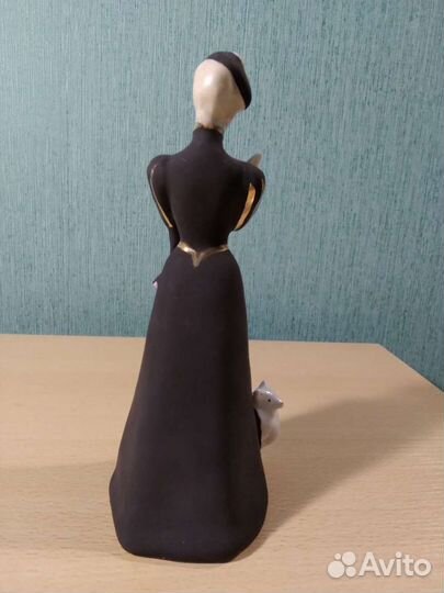 Статуэтка Дама с собачкой Дулево