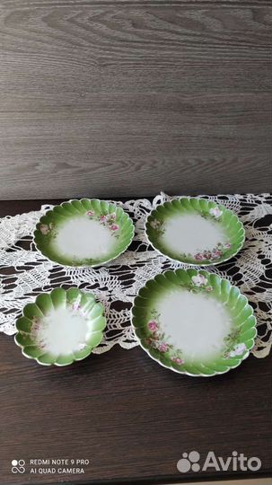 Набор дореволюционных тарелочек