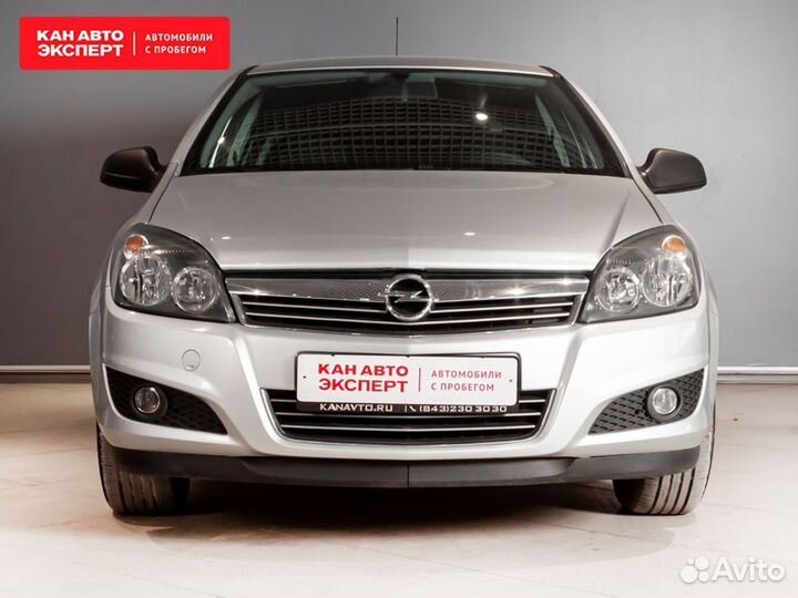 Opel Astra 1.6 МТ, 2011, 122 761 км