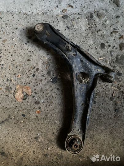 Рычаг toyota vitz