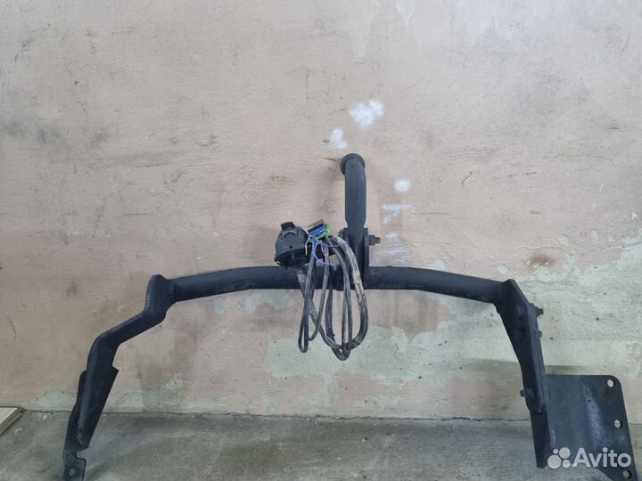 Фаркоп на mitsubishi outlander xl