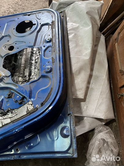 Дверь водительская renault logan