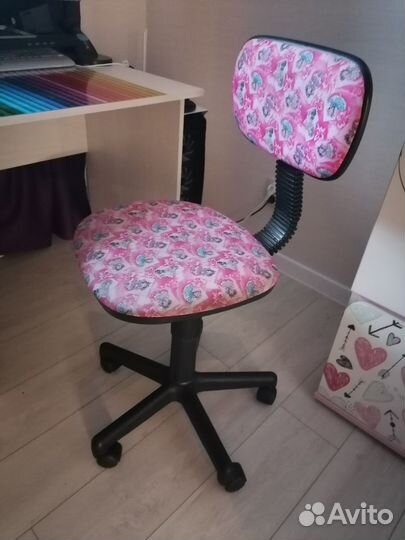 Стул компьюторный для девочки