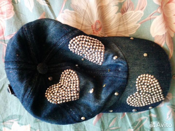 Кепка со стразами