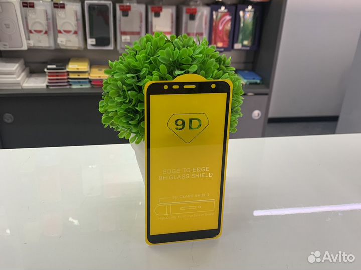 Защитное стекло Samsung J4+ 2018