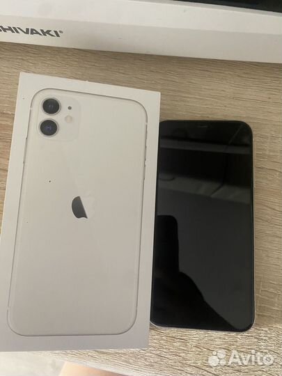 iPhone 11, 64 ГБ