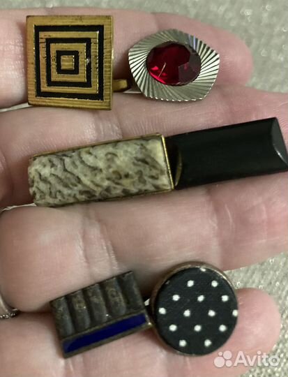 Запонки, зажимы для галстука, значки в петлицу
