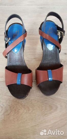 Босоножки женские