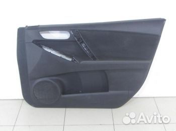 Обшивка (дверная карта) двери передней правой