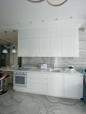 2-к. квартира, 55 м², 3/8 эт.