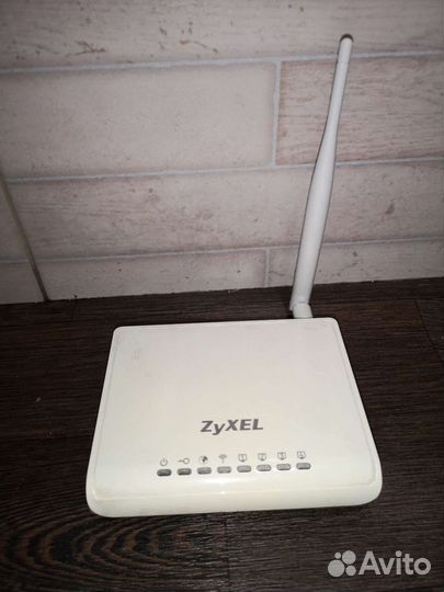 Роутер Zyxel