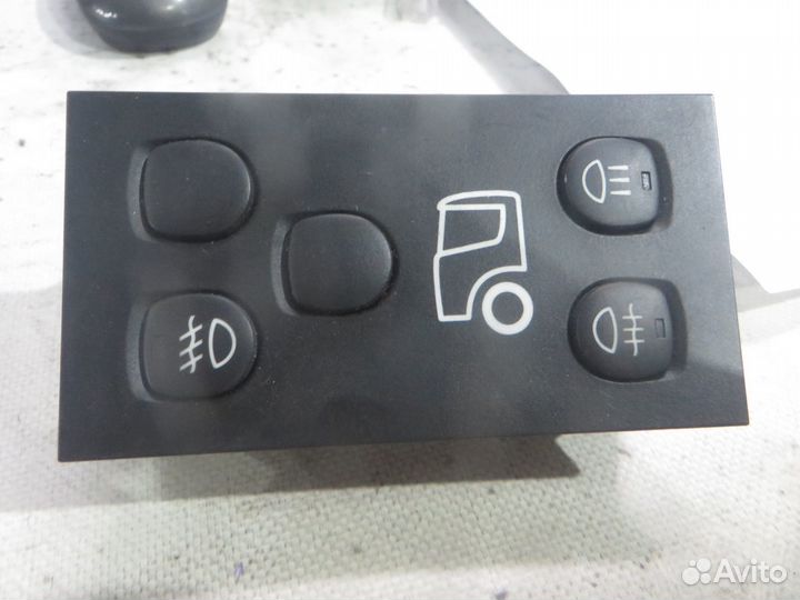 Панель управления дополнительным светом Scania 209