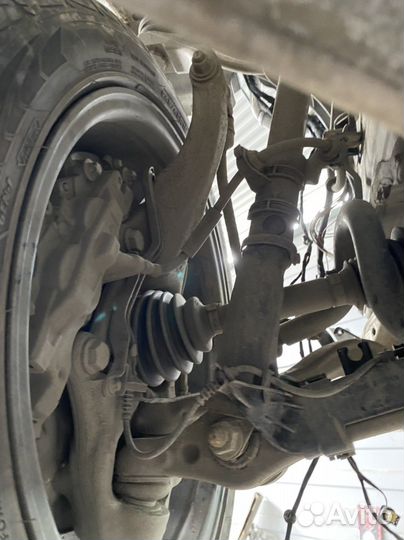 Пер. Левый поворотный кулак Mercedes W213 2018г