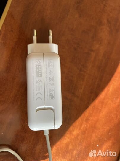 MagSafe Power Adapter, модель A1374 Apple 45 W