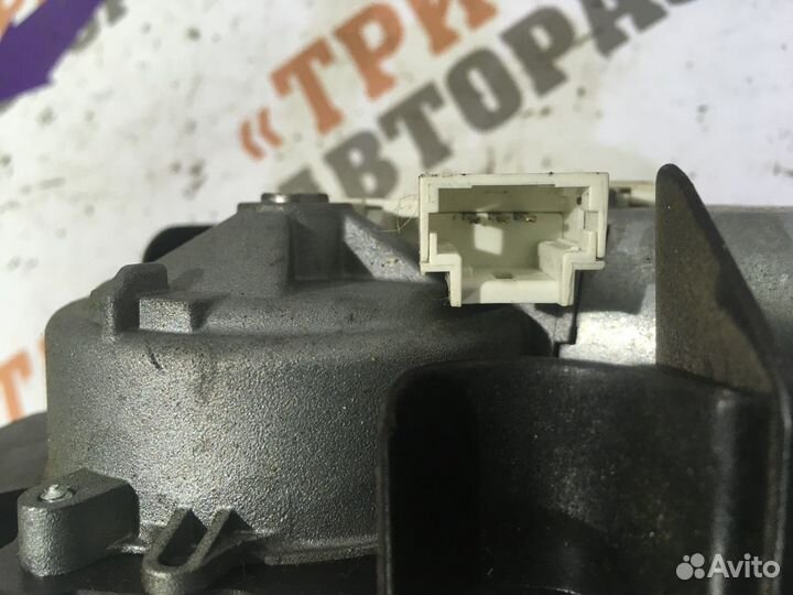 Пежо 3008 Моторчик заднего дворника