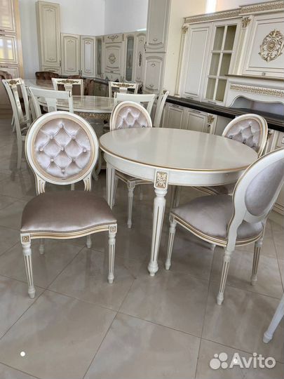 Столы и стулья новые