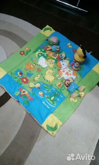 Развивающий коврик