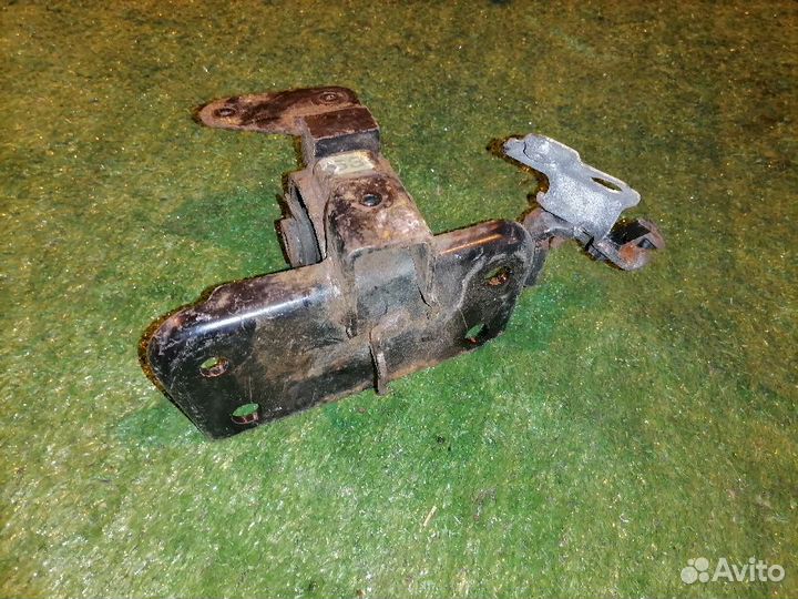 Опора двигателя (подушка двс) левая 12372-31030 To