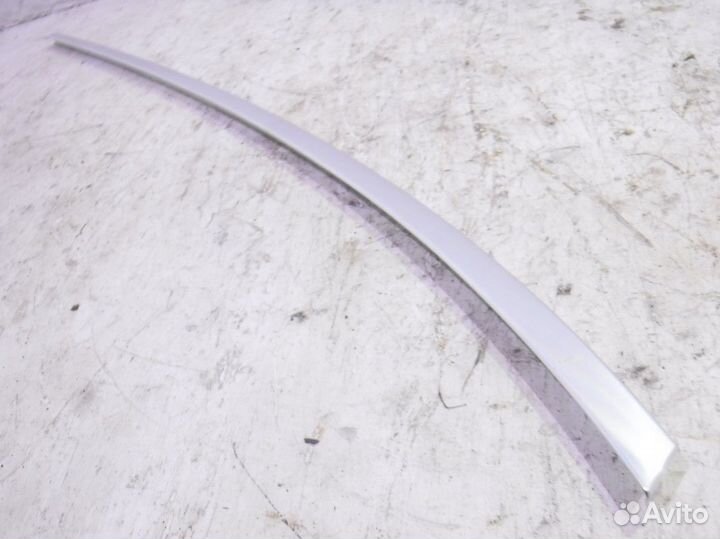 Молдинг стекла двери задней левой