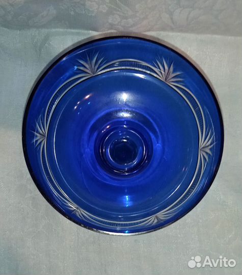 Ваза, конфетница, синее стекло, резьба