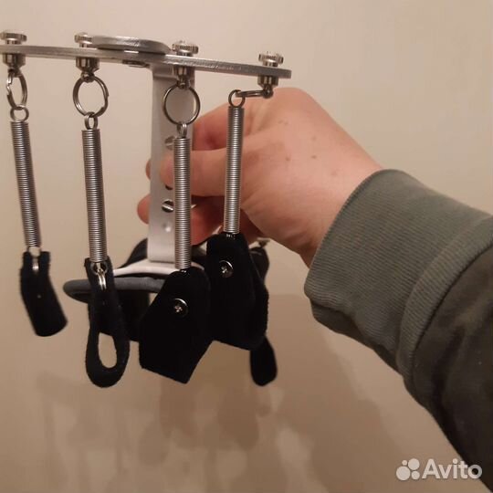 Тренажер для кистей рук