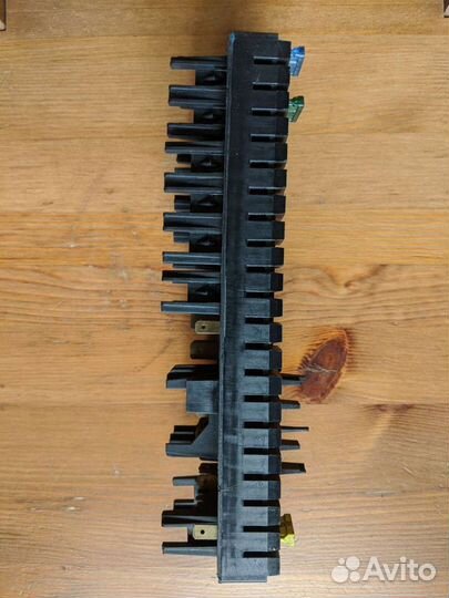 Блок предохранителей Ауди 80/90