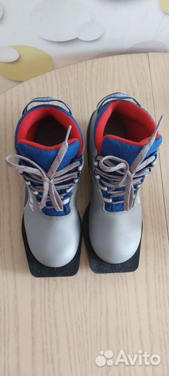 Лыжные ботинки р.34
