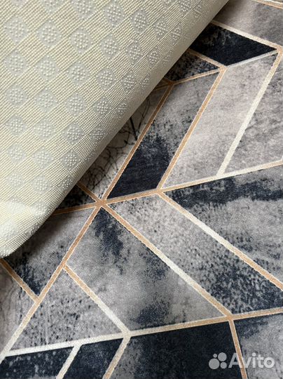 Коврик для ванной новый