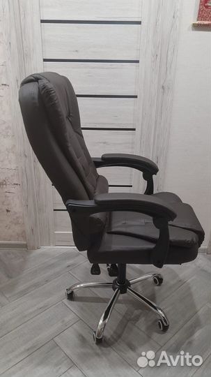 Новое кресло компьютерное для дома и офиса