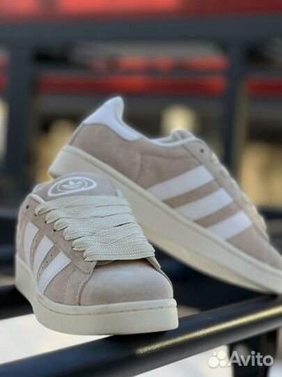 Кроссовки Adidas Campus молочные