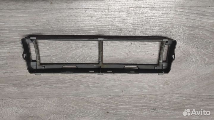 Рамка центрального воздуховода пассат б5