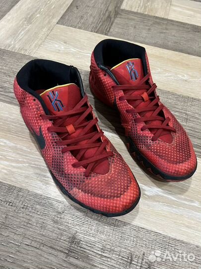 Баскетбольные кроссовки Nike Kyrie 1