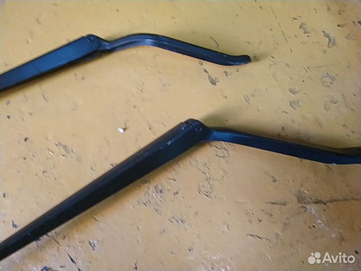 Поводок стеклоочистителя форд фьюжен 2006г.в