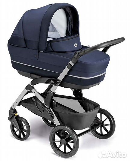 Детская коляска, кроватка, стульчик для кормления