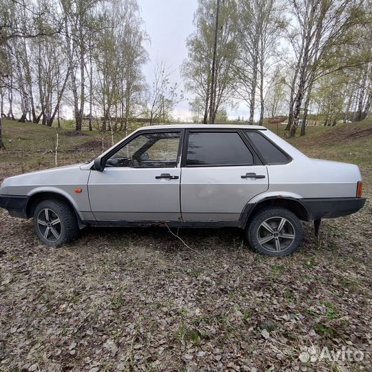 ВАЗ 21099 1.5 МТ, 2001, 187 000 км