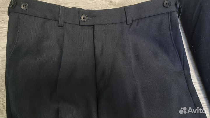 Брюки классические для школьника, новые
