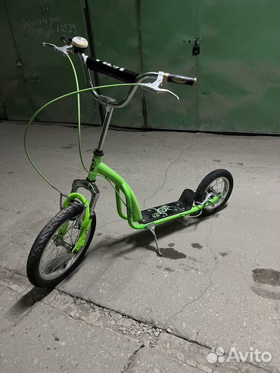 Самокат с большими колёсами