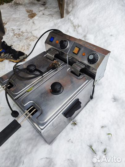 Фритюрницы 2 шт