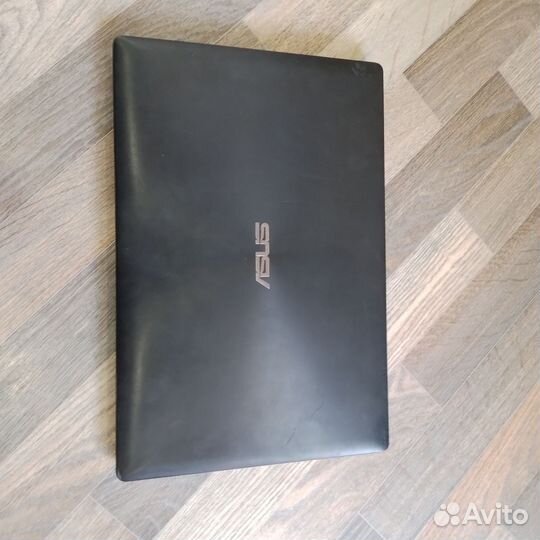 Ноутбук Asus x553m