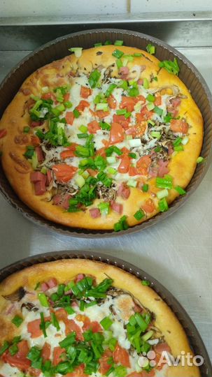 Продавец в пекарню