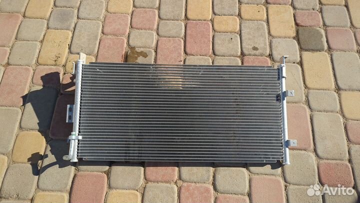 Радиатор кондиционера Hyundai Sonata 4