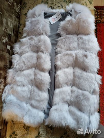 Жилетка для девочки новая