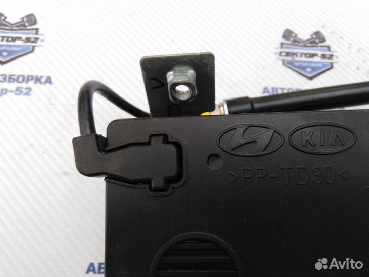 Блок штатной сигнализации Hyundai Santa Fe 2 CM