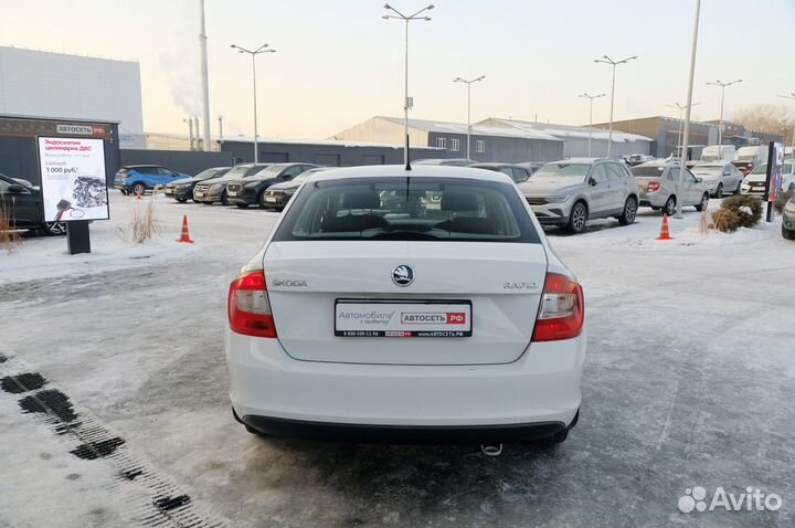 Skoda Rapid 1.6 МТ, 2014, 240 000 км