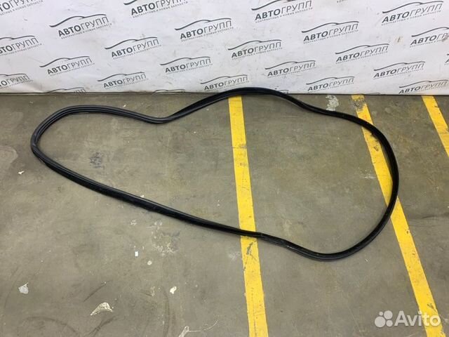 Уплотнитель двери задний левый Land Rover Range