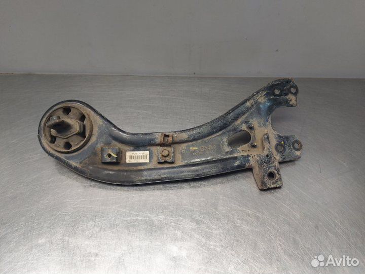 Рычаг продольный задний правый Hyundai Santa Fe 3