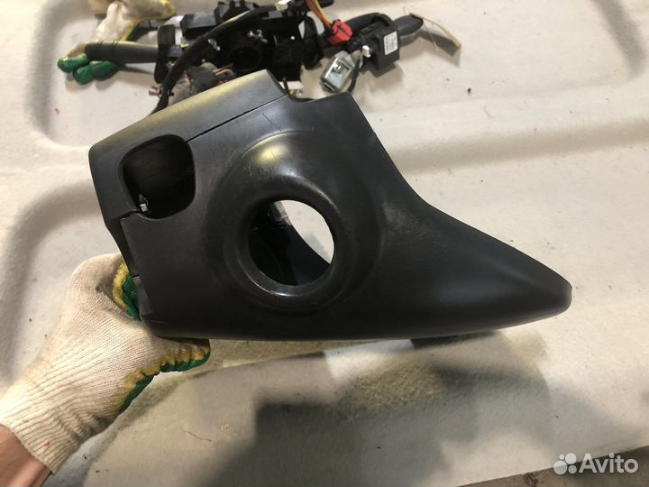 Кожух рулевой колонки Renault Duster 1