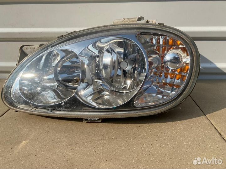 Фара передняя левая Газ 31105