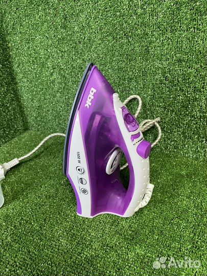 Утюг BBK ISE-1802 фиолетовый