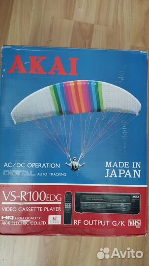 Видеомагнитофон akai пишущий, рабочий+ кассеты
